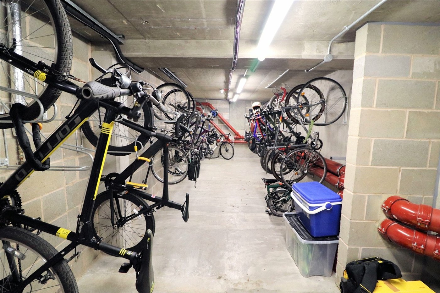 2 bedroom property for sale in Brentwood | Robinson Jackson