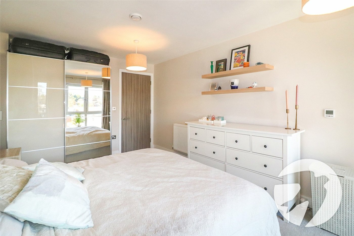 2 bedroom property for sale in Brentwood | Robinson Jackson