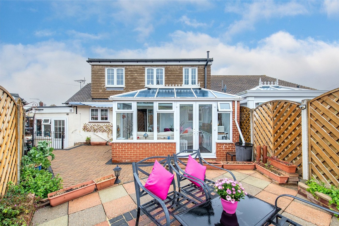 2 bedroom house for sale in Higham | Robinson Michael & Jackson