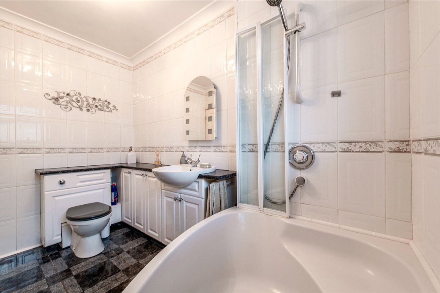 2 bedroom house for sale in Higham | Robinson Michael & Jackson