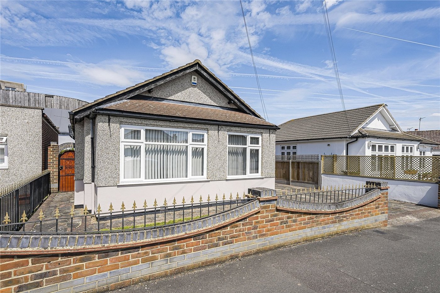 4 bedroom bungalow for sale in Welling | Robinson Jackson