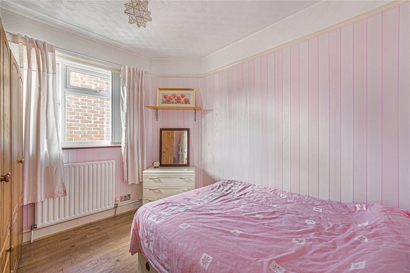 4 bedroom bungalow for sale in Welling | Robinson Jackson