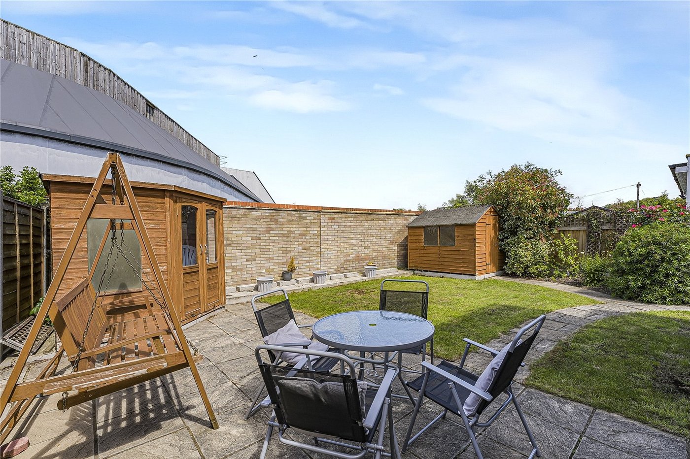 4 bedroom bungalow for sale in Welling | Robinson Jackson