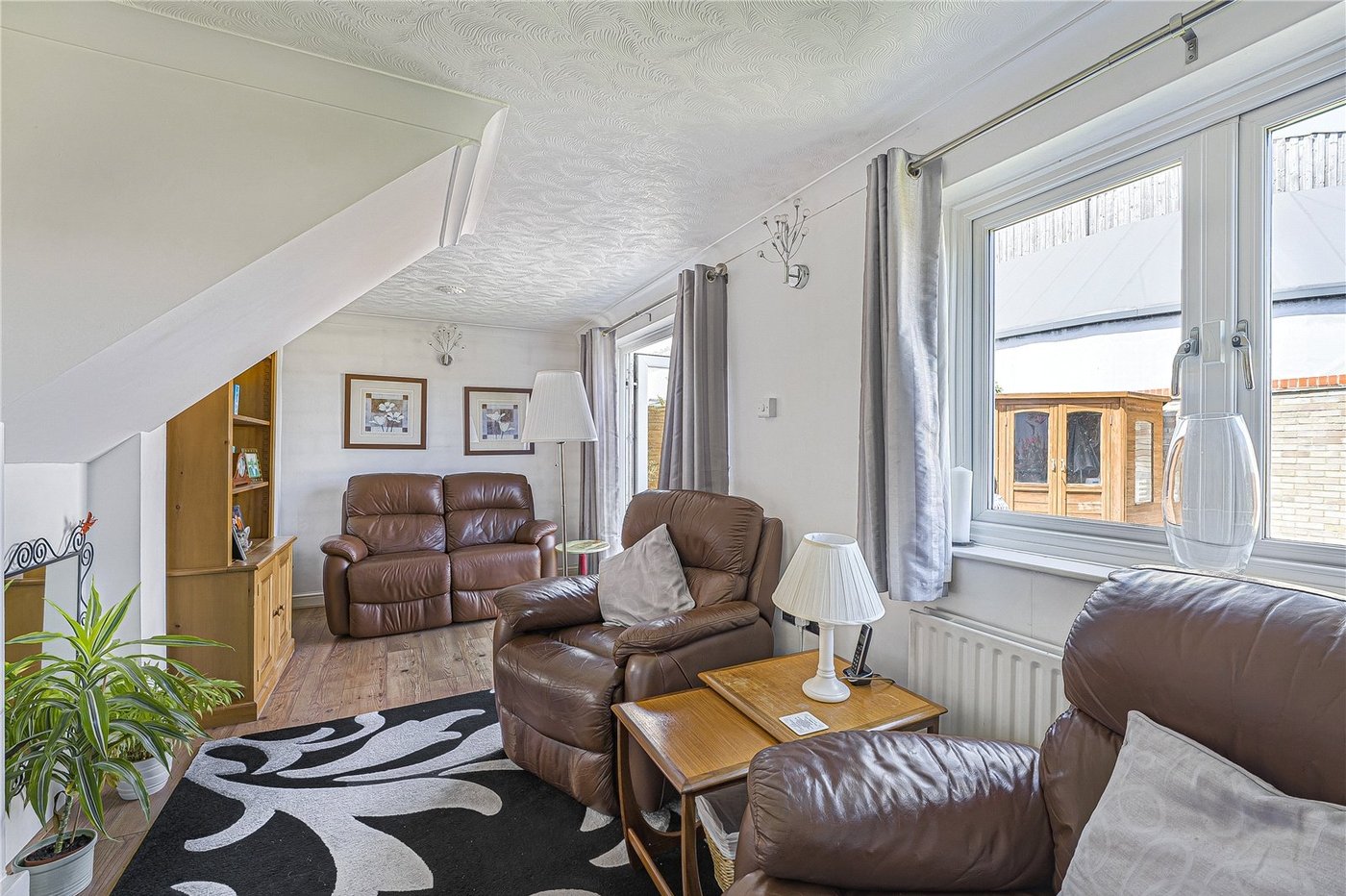 4 bedroom bungalow for sale in Welling | Robinson Jackson