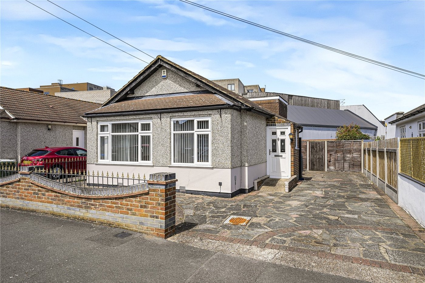 4 bedroom bungalow for sale in Welling | Robinson Jackson