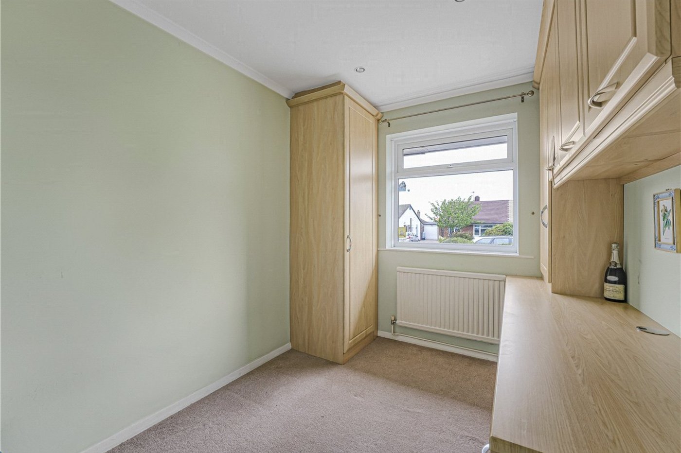 2 bedroom bungalow for sale in Orpington | Robinson Jackson