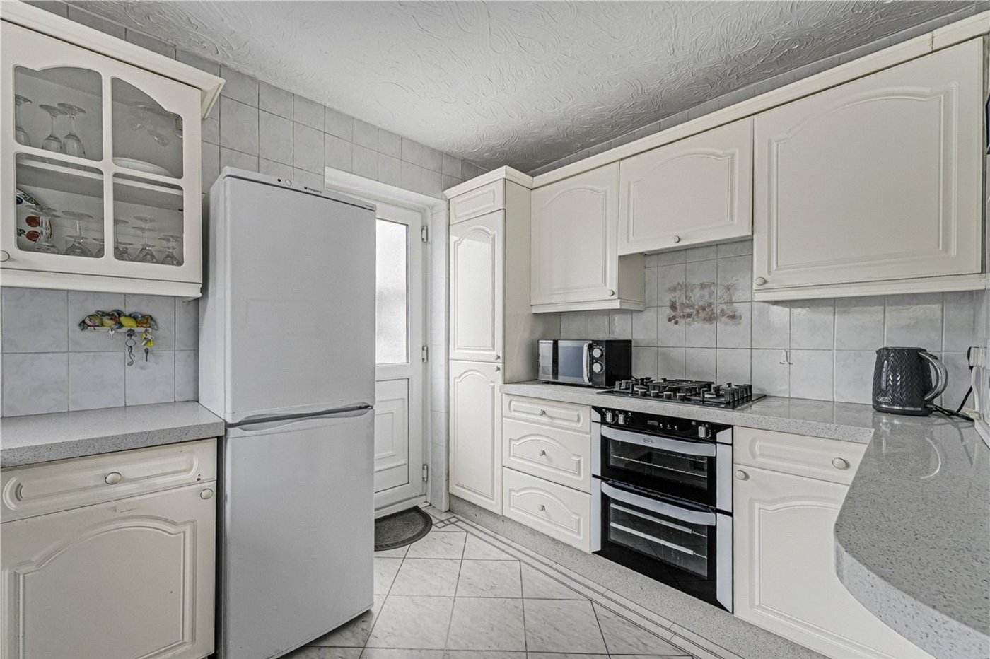 2 bedroom bungalow for sale in Orpington | Robinson Jackson