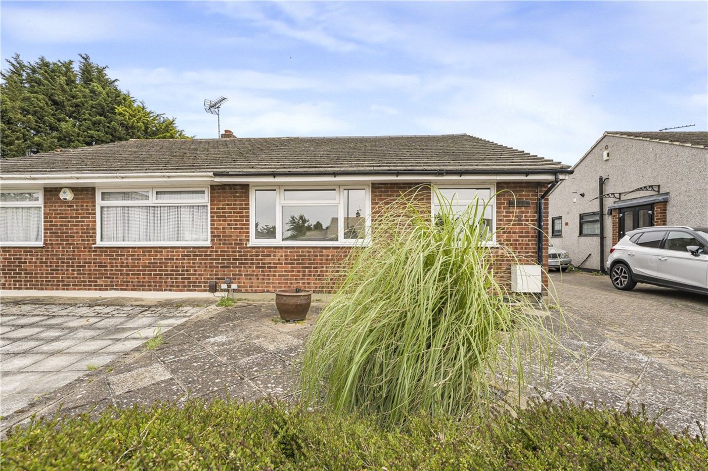 2 bedroom bungalow for sale in Orpington | Robinson Jackson