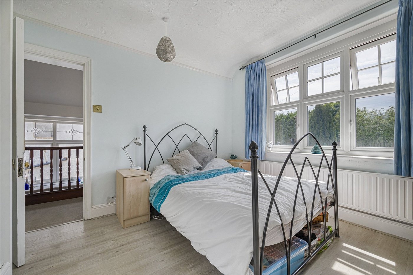 3 bedroom house for sale in London Road | Robinson Jackson