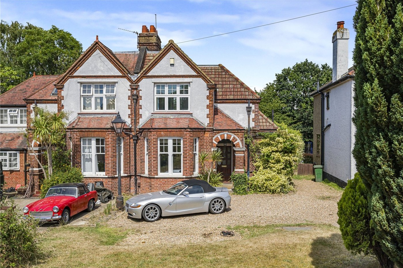 3 bedroom house for sale in London Road | Robinson Jackson