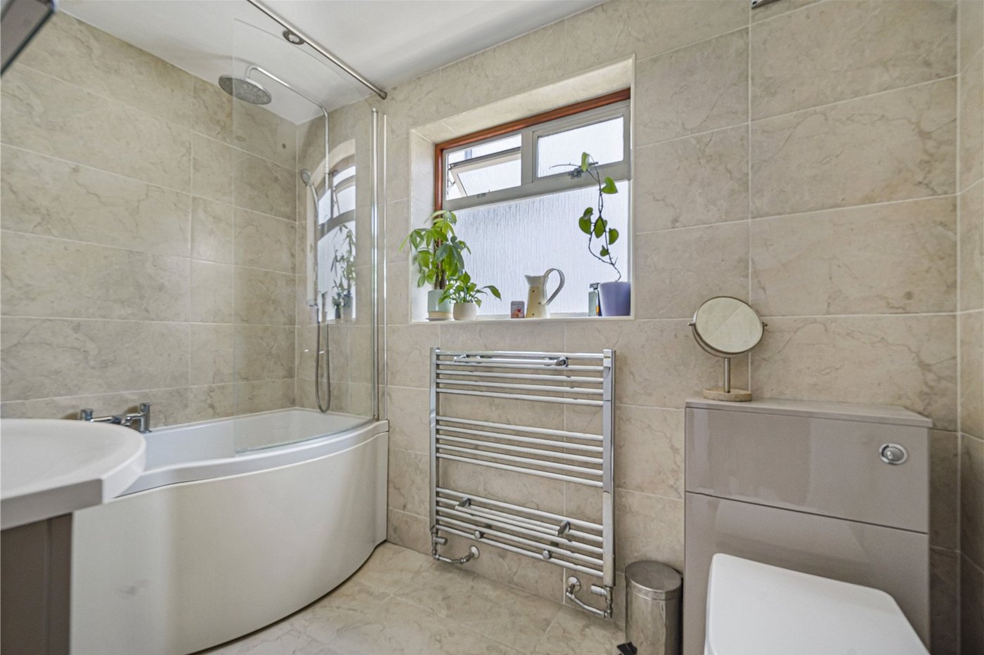 3 bedroom house for sale in London Road | Robinson Jackson