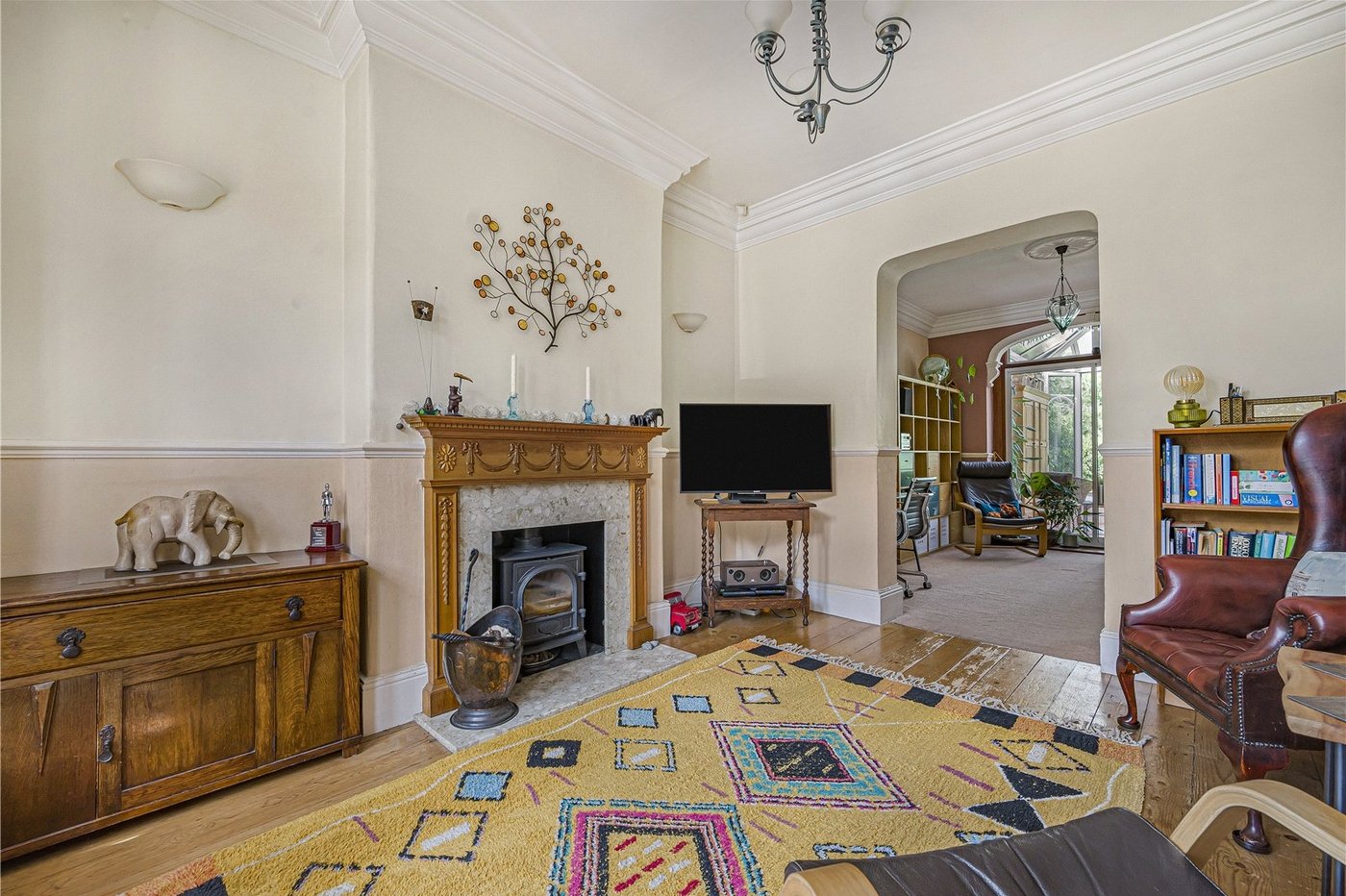 3 bedroom house for sale in London Road | Robinson Jackson