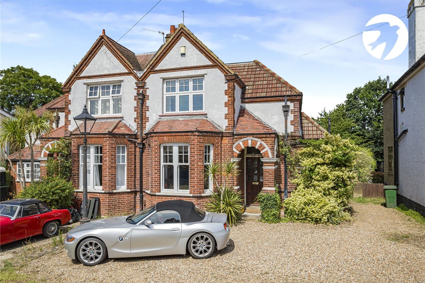 3 bedroom house for sale in London Road | Robinson Jackson