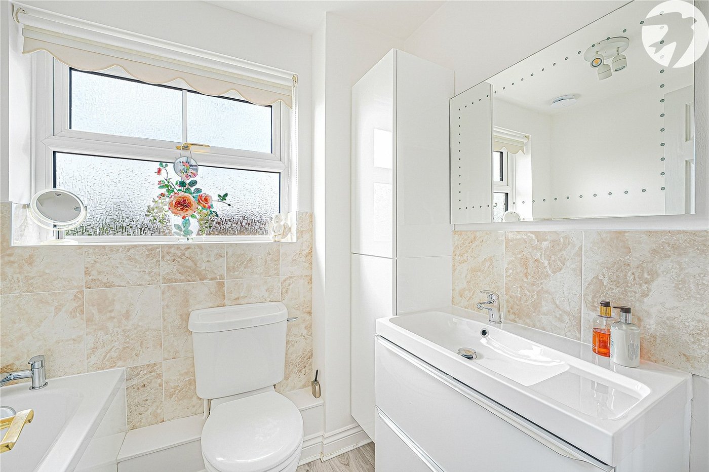 2 bedroom house for sale in Dartford | Robinson Jackson