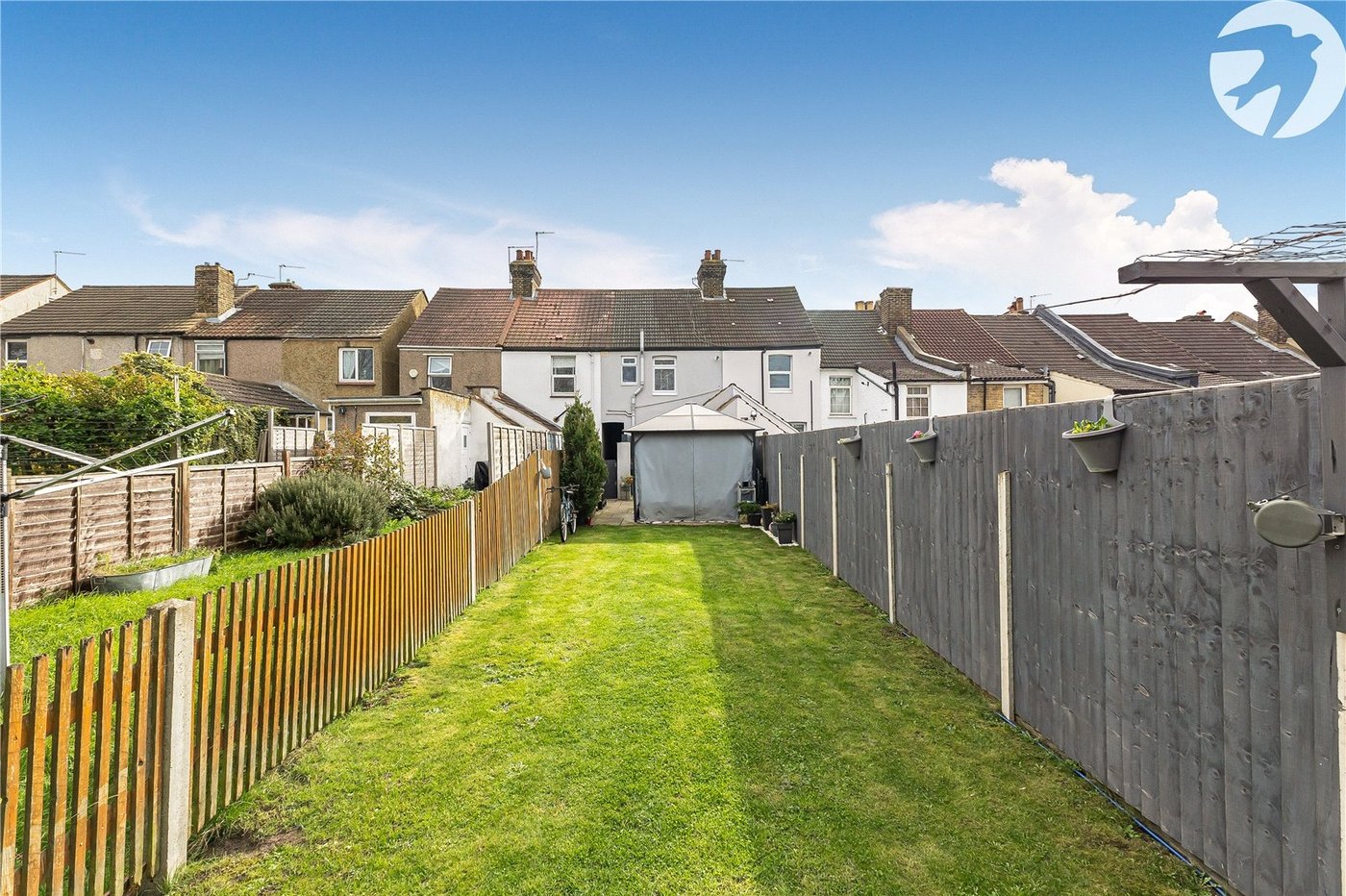 2 bedroom house for sale in Dartford | Robinson Jackson