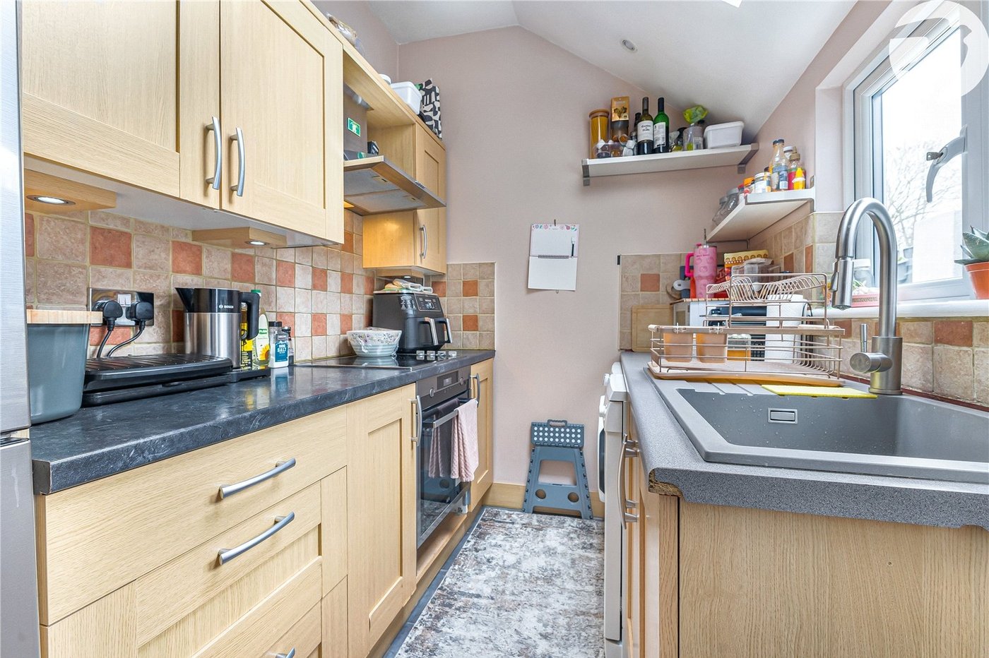 2 bedroom house for sale in Dartford | Robinson Jackson