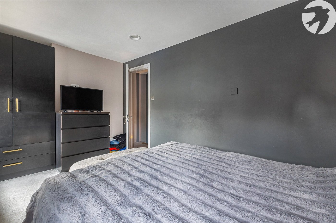 2 bedroom house for sale in Dartford | Robinson Jackson