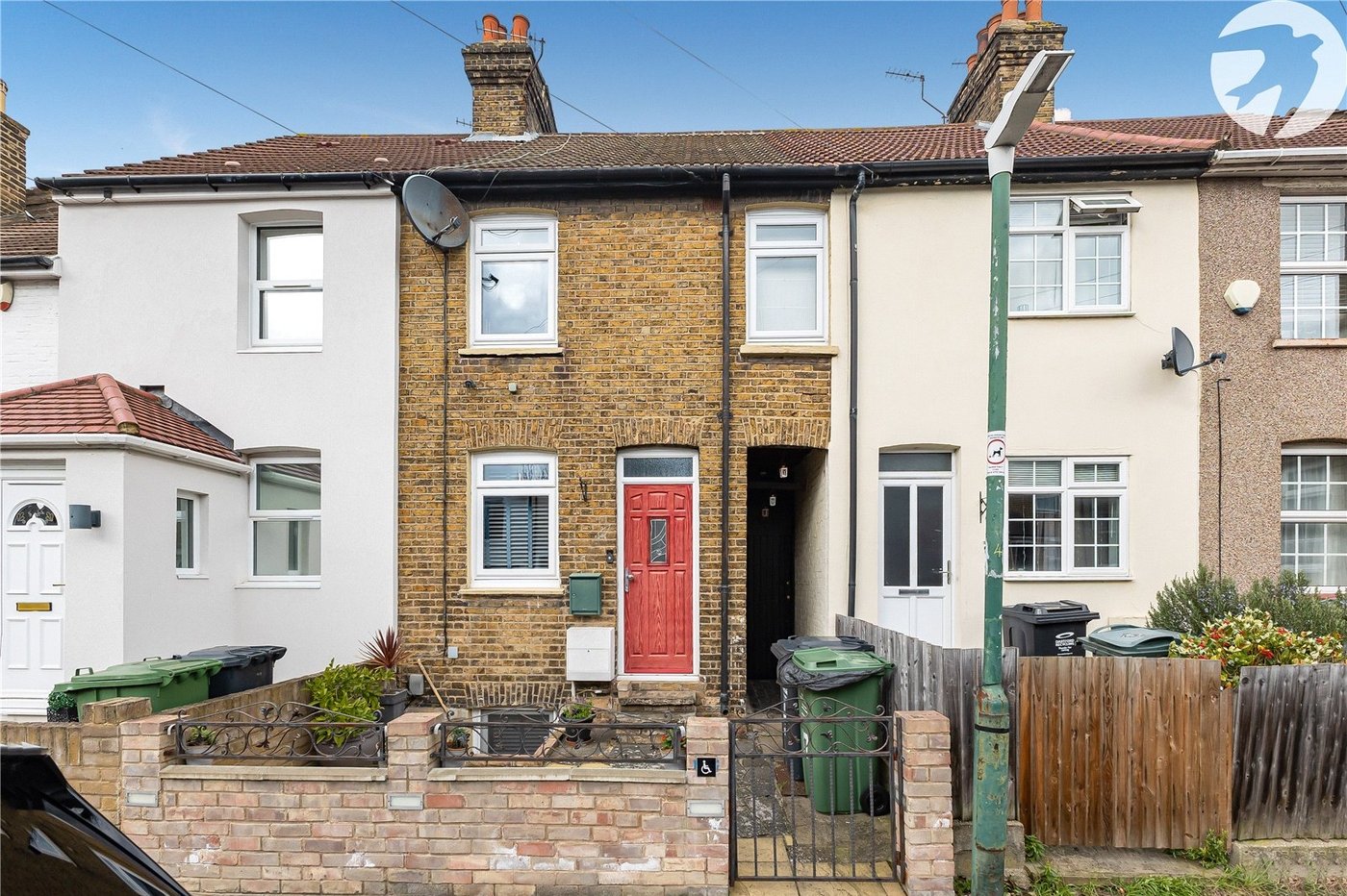 2 bedroom house for sale in Dartford | Robinson Jackson
