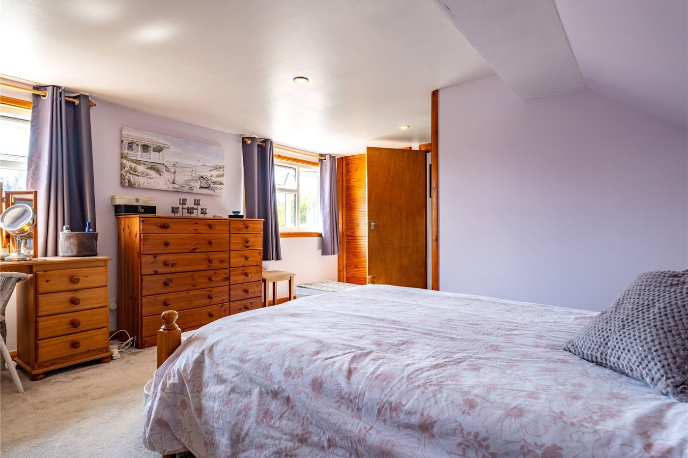 4 bedroom house for sale in Newington | Robinson Michael & Jackson