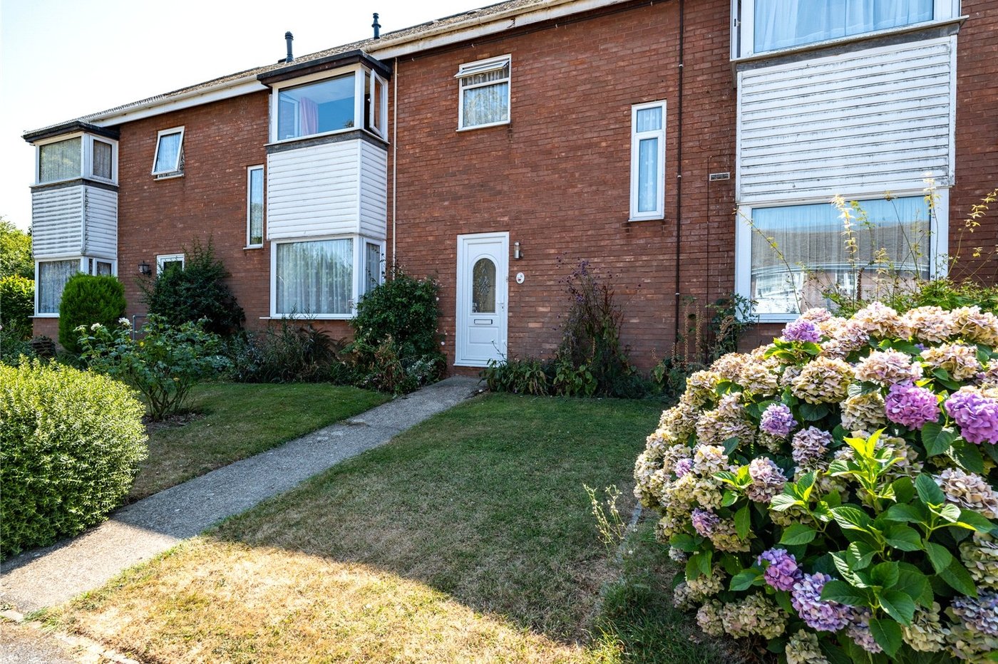4 bedroom house for sale in Newington | Robinson Michael & Jackson