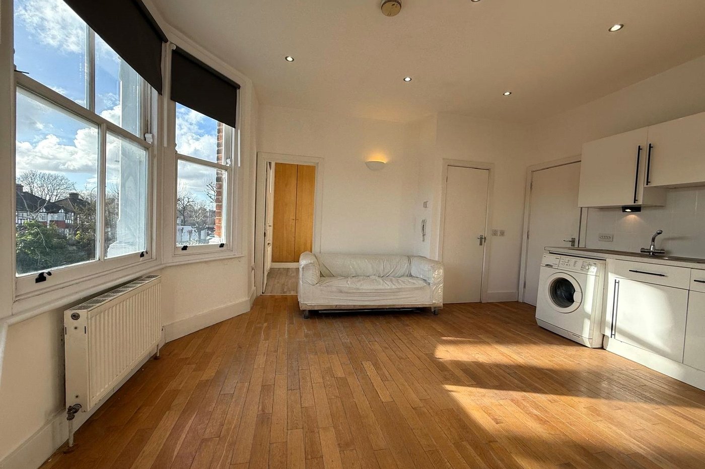 1 bedroom property for sale in London | Robinson Jackson