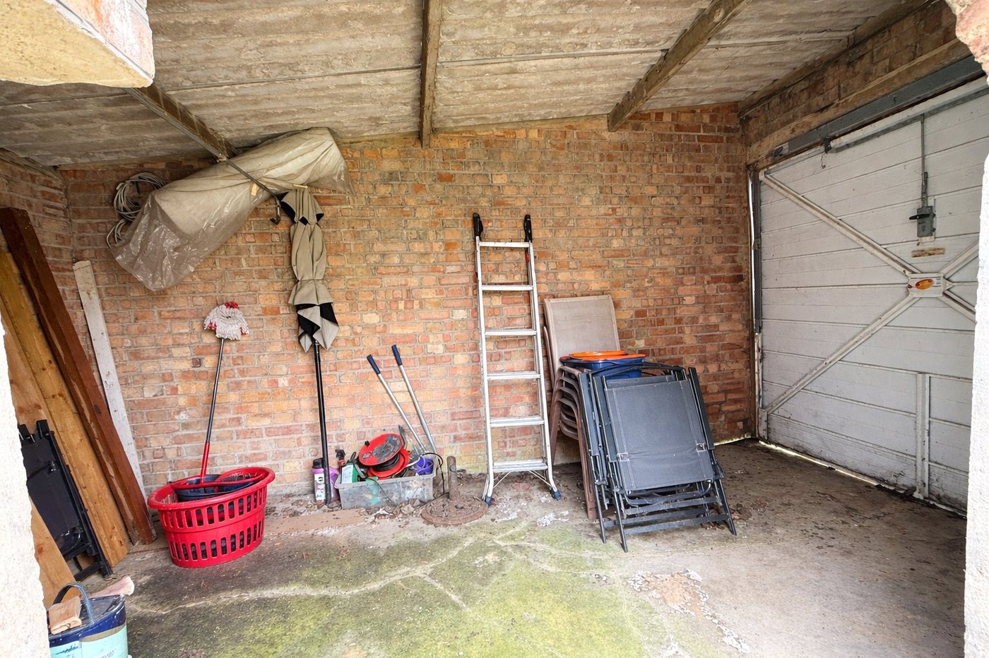 3 bedroom house for sale in London | Robinson Jackson