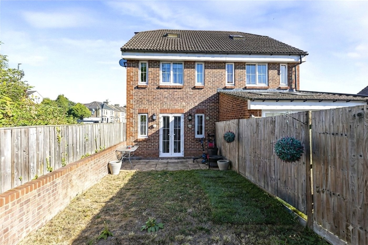 3 bedroom property for sale in Rochester | Robinson Michael & Jackson