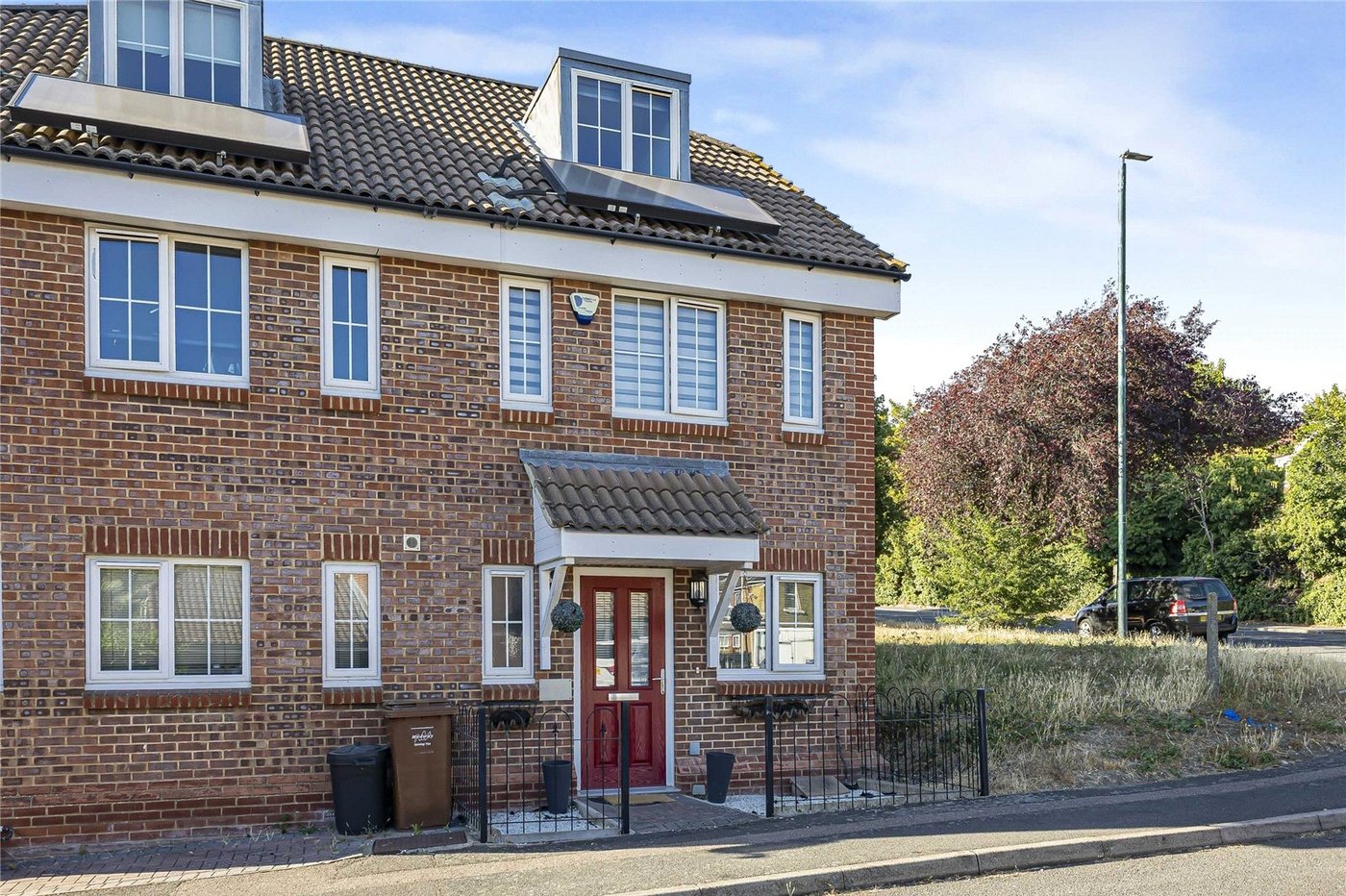 3 bedroom property for sale in Rochester | Robinson Michael & Jackson