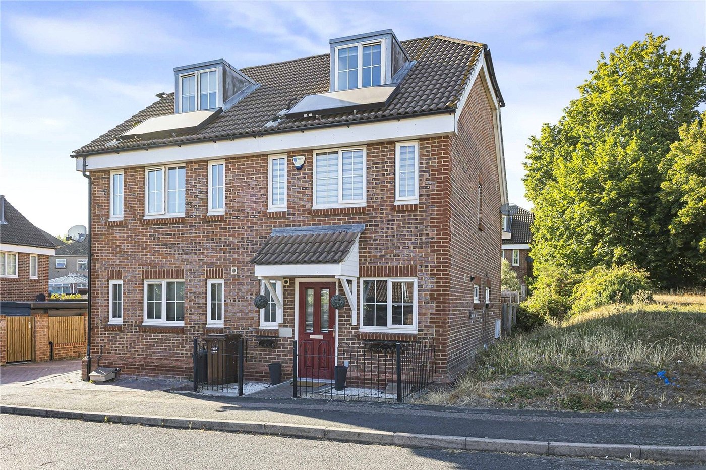 3 bedroom property for sale in Rochester | Robinson Michael & Jackson