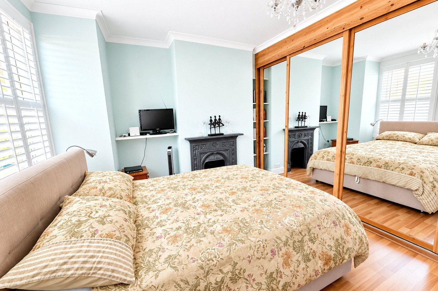 2 bedroom house for sale in Brockley | Robinson Jackson