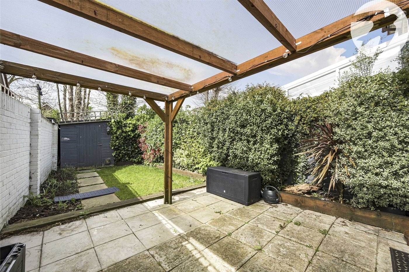 2 bedroom house for sale in Swanscombe | Robinson Jackson