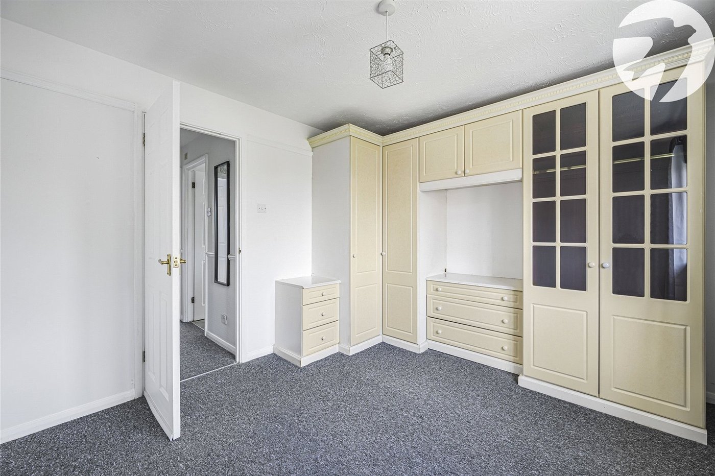 2 bedroom house for sale in Swanscombe | Robinson Jackson