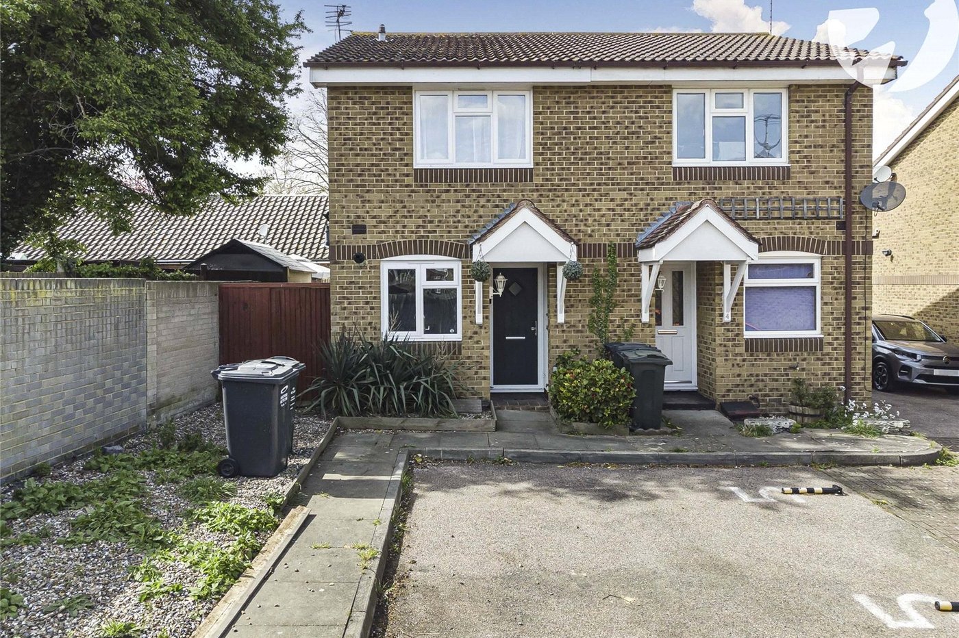 2 bedroom house for sale in Swanscombe | Robinson Jackson