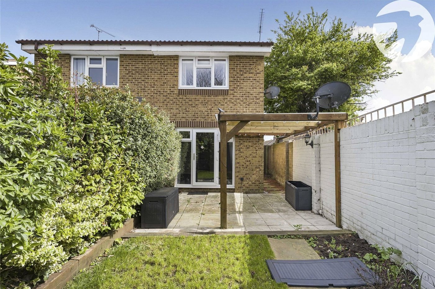 2 bedroom house for sale in Swanscombe | Robinson Jackson