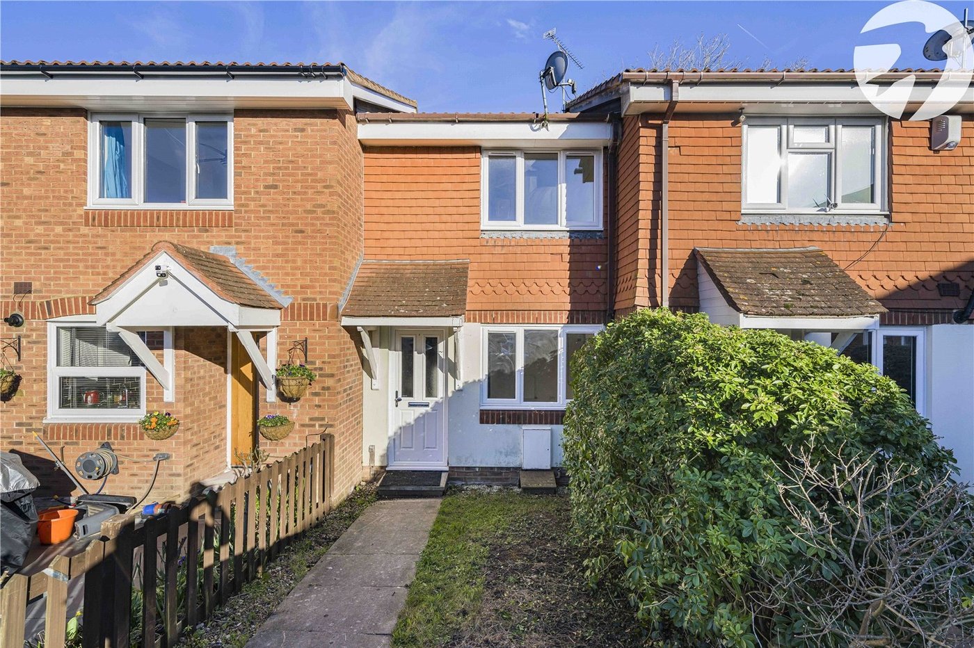 2 bedroom house for sale in Swanscombe | Robinson Jackson