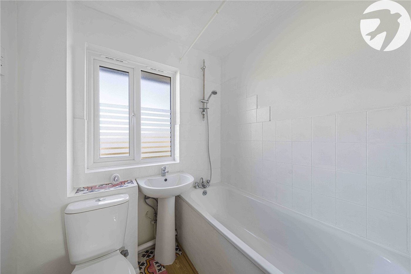 2 bedroom house for sale in Swanscombe | Robinson Jackson