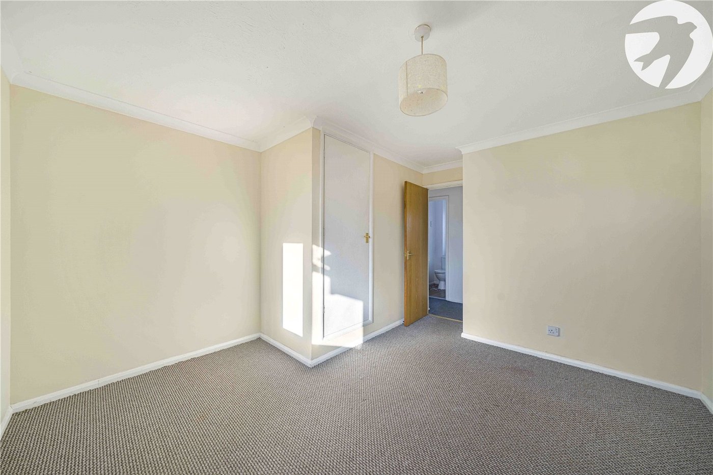 2 bedroom house for sale in Swanscombe | Robinson Jackson