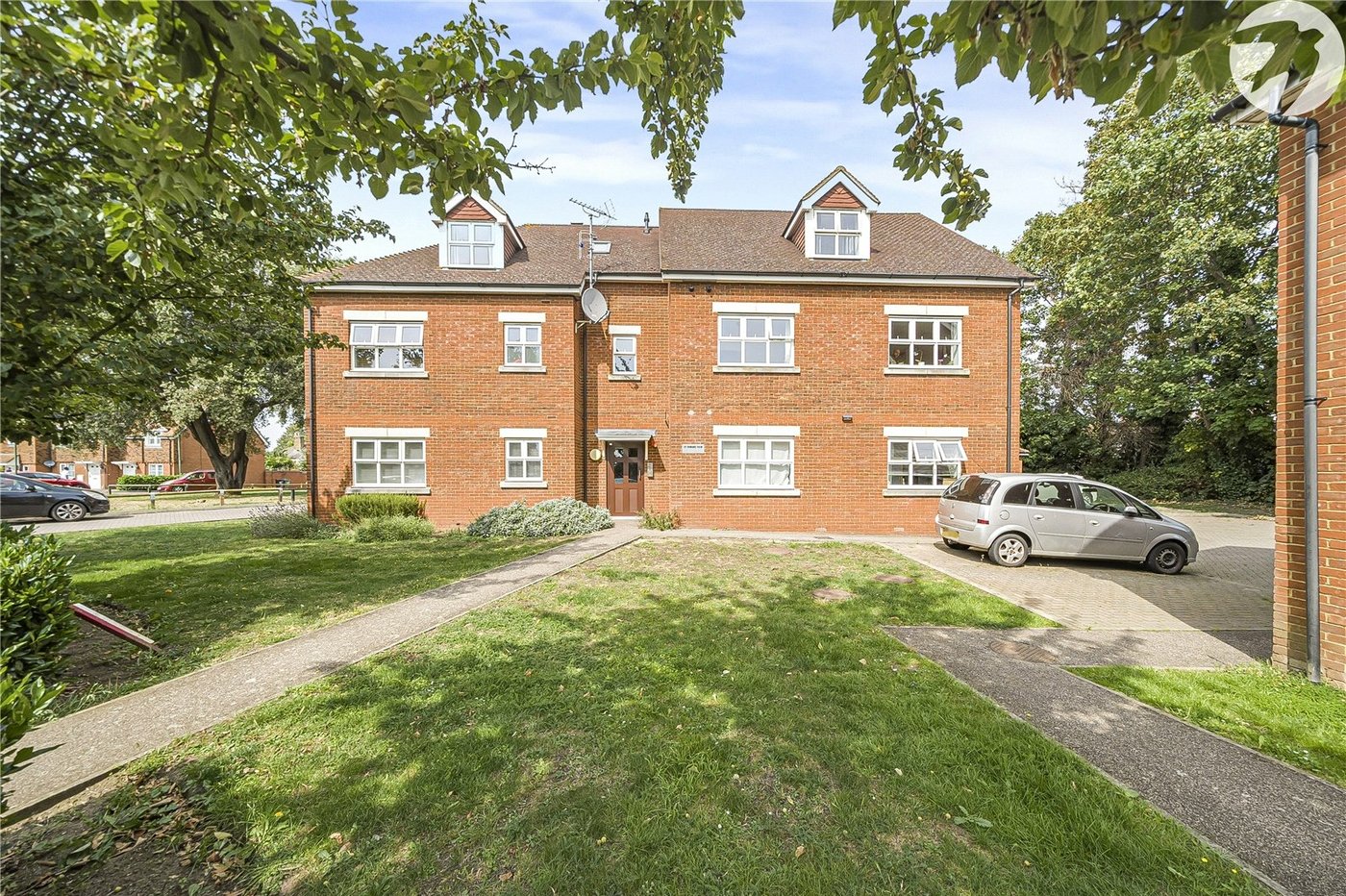 2 bedroom property for sale in Dartford | Robinson Jackson