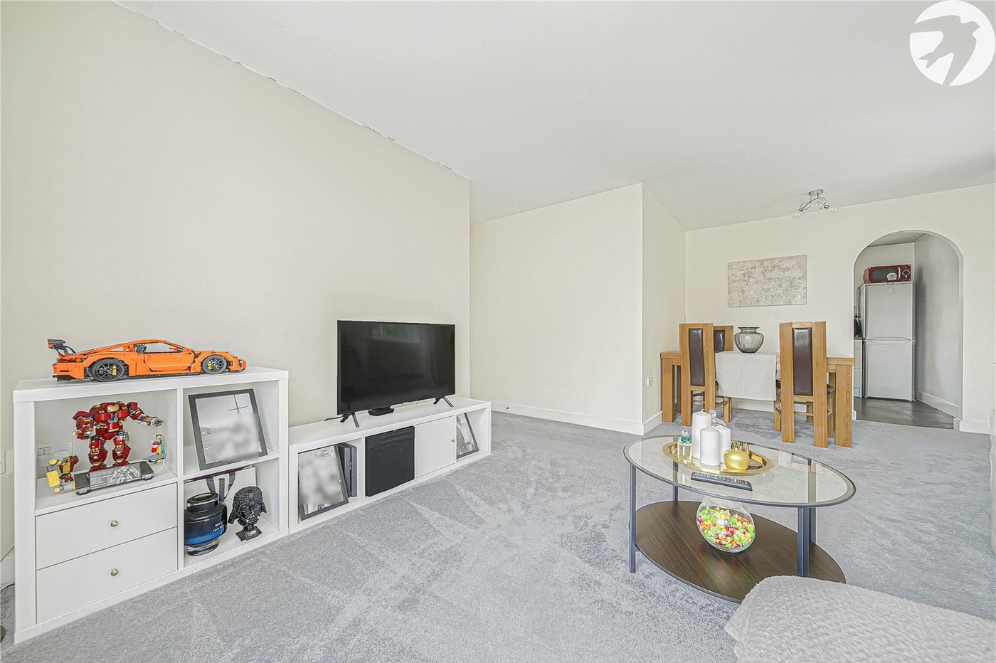 2 bedroom property for sale in Dartford | Robinson Jackson