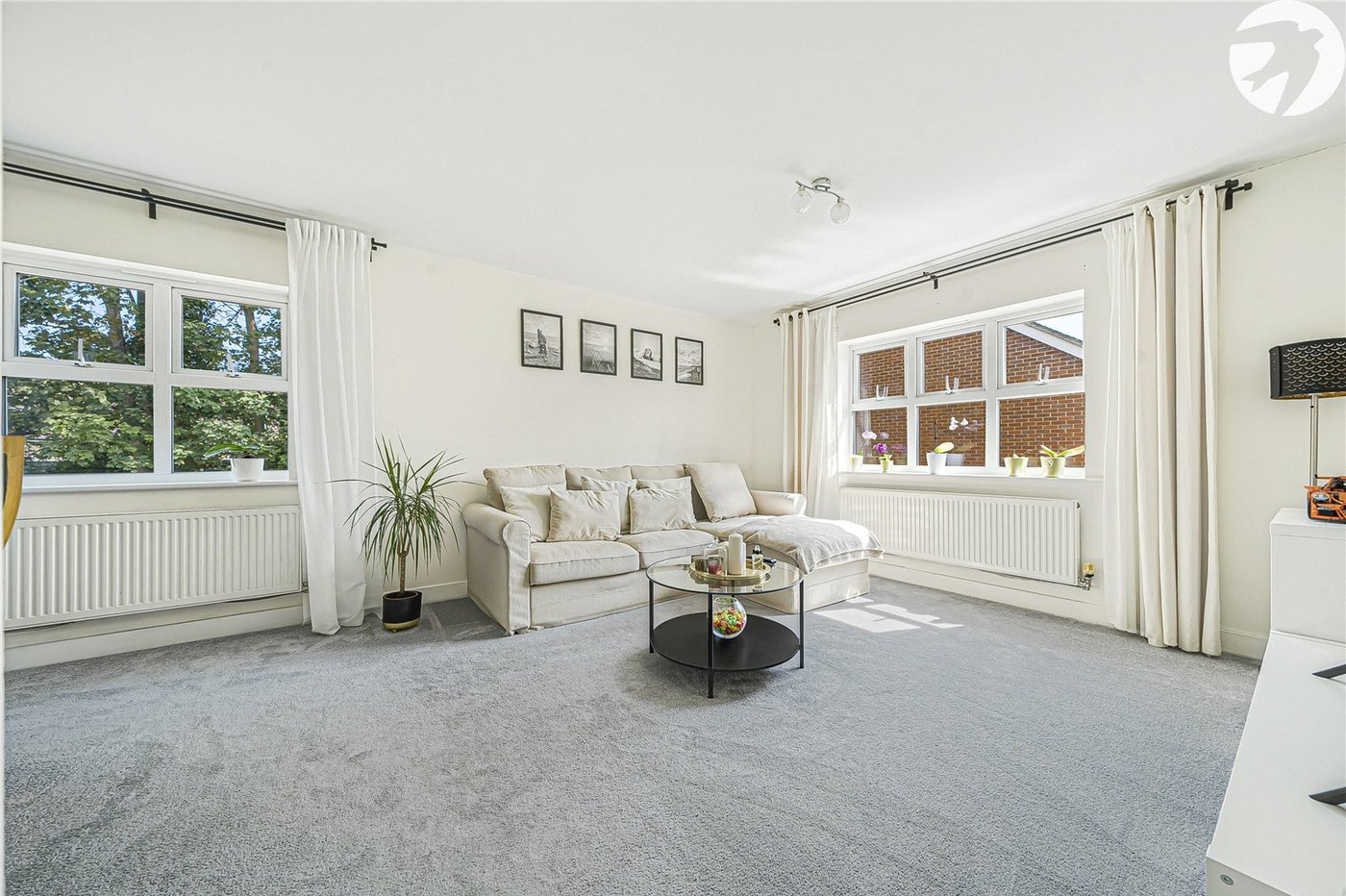 2 bedroom property for sale in Dartford | Robinson Jackson