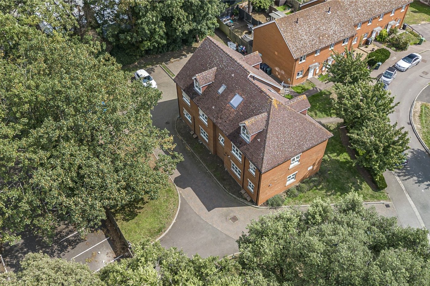 2 bedroom property for sale in Dartford | Robinson Jackson