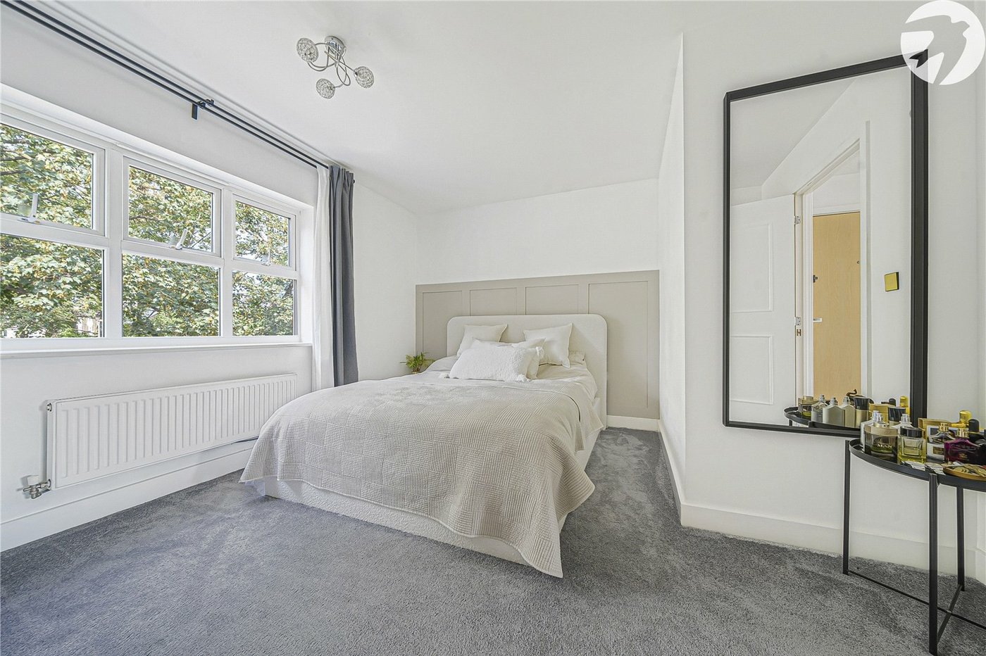 2 bedroom property for sale in Dartford | Robinson Jackson