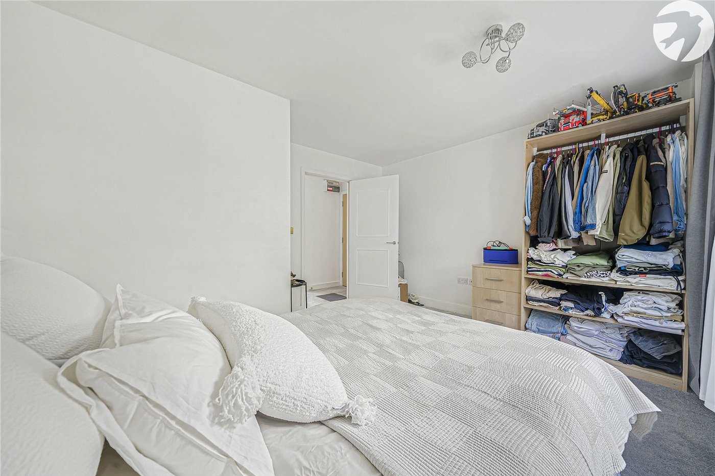 2 bedroom property for sale in Dartford | Robinson Jackson