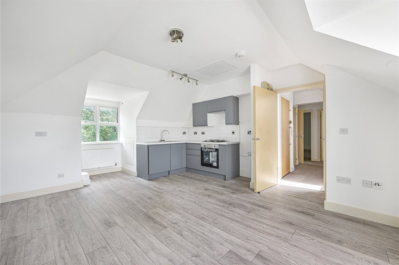 2 bedroom property for sale in Dartford | Robinson Jackson