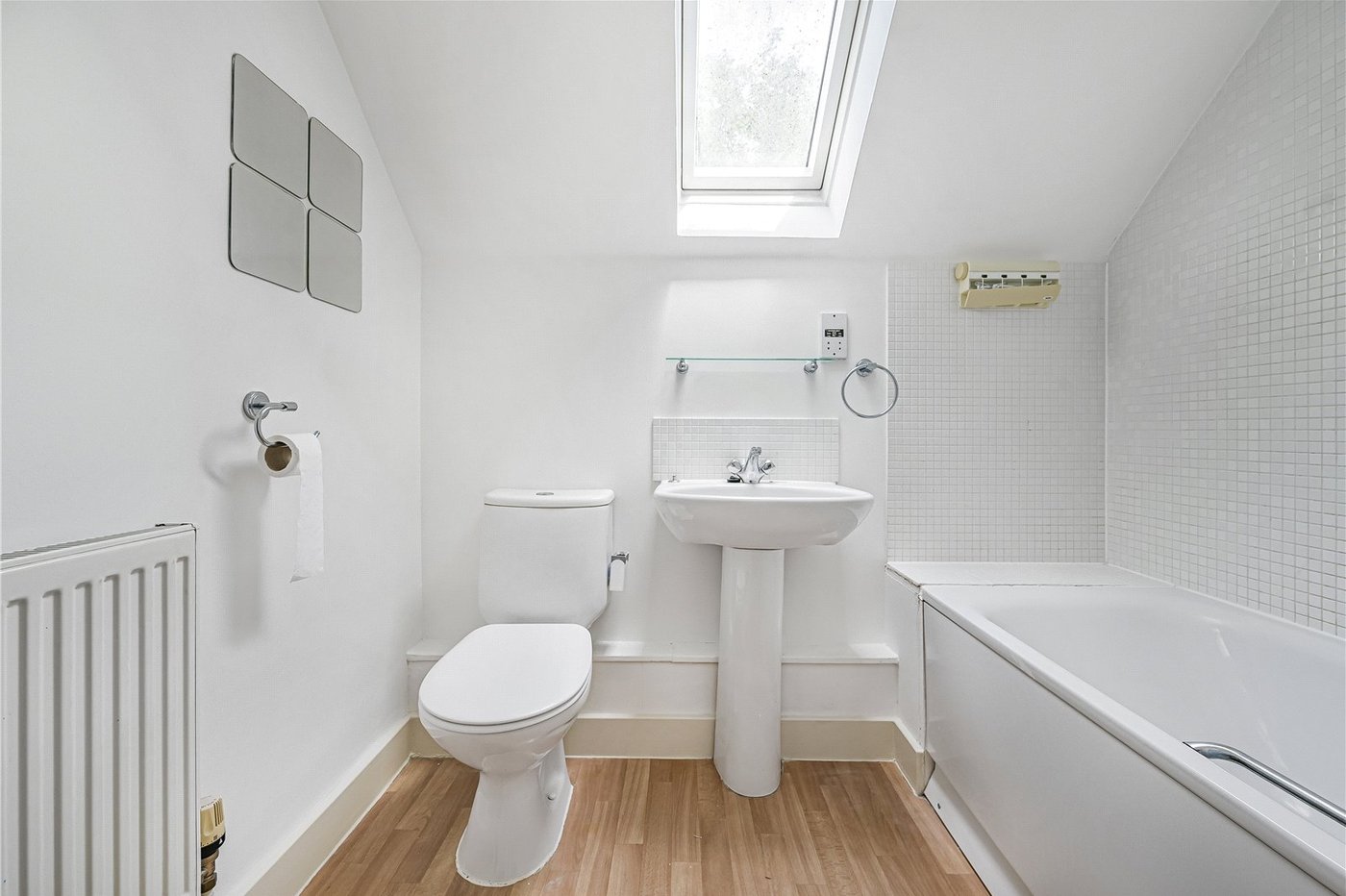 2 bedroom property for sale in Dartford | Robinson Jackson