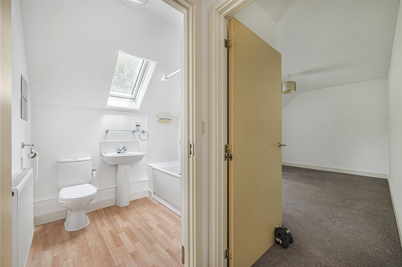 2 bedroom property for sale in Dartford | Robinson Jackson