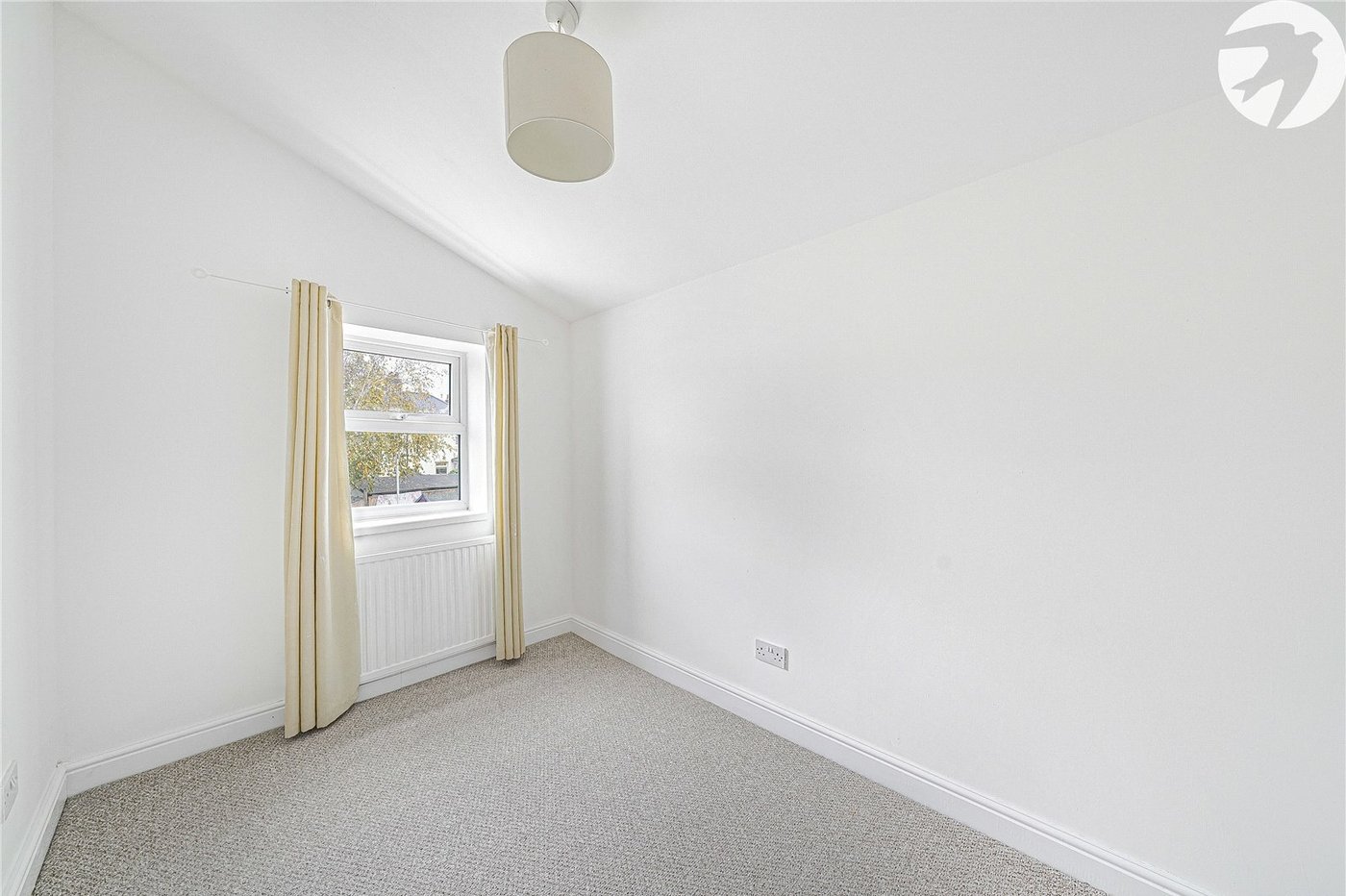 2 bedroom house for sale in Dartford | Robinson Jackson