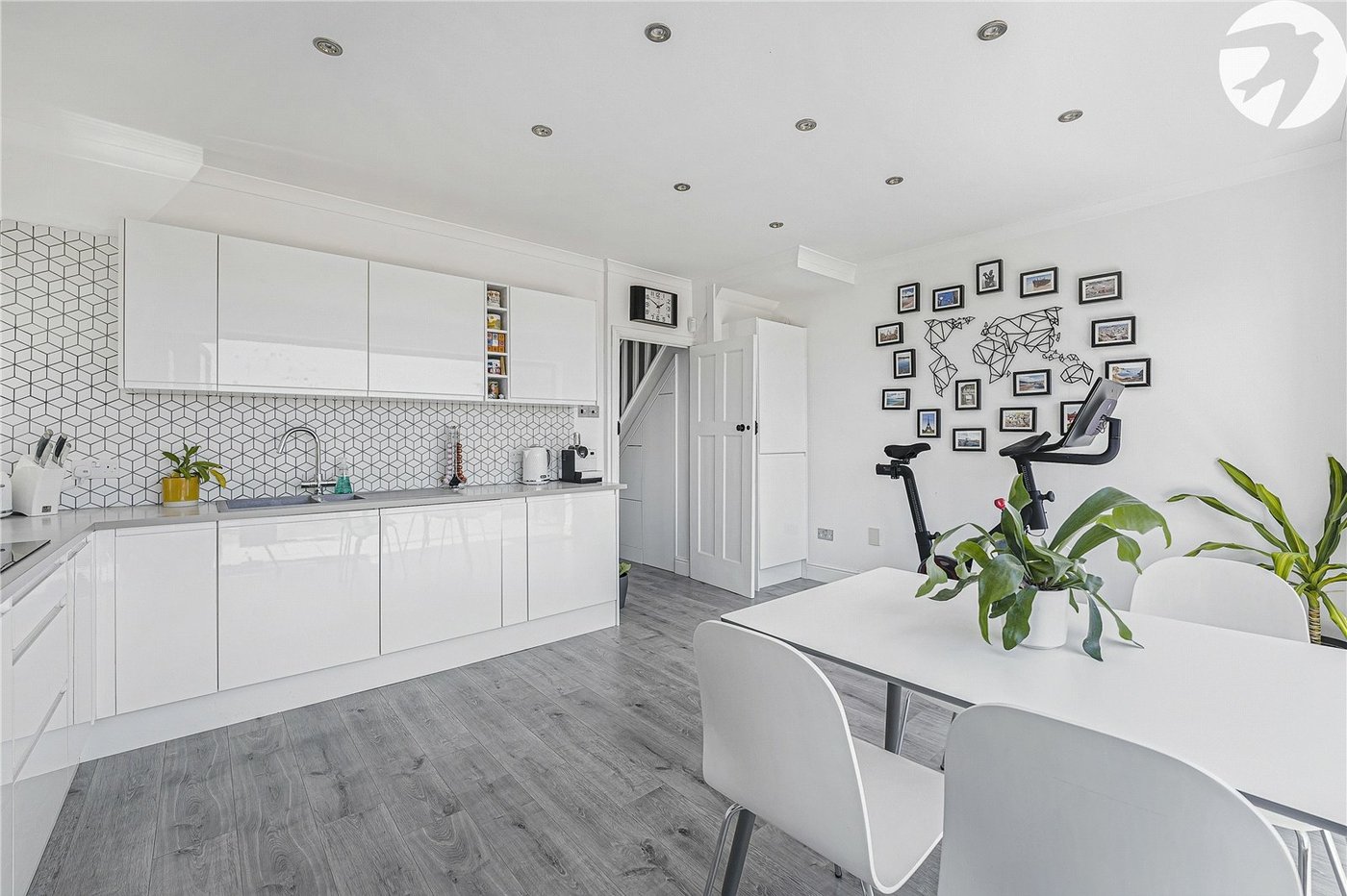 2 bedroom house for sale in West Dartford | Robinson Jackson