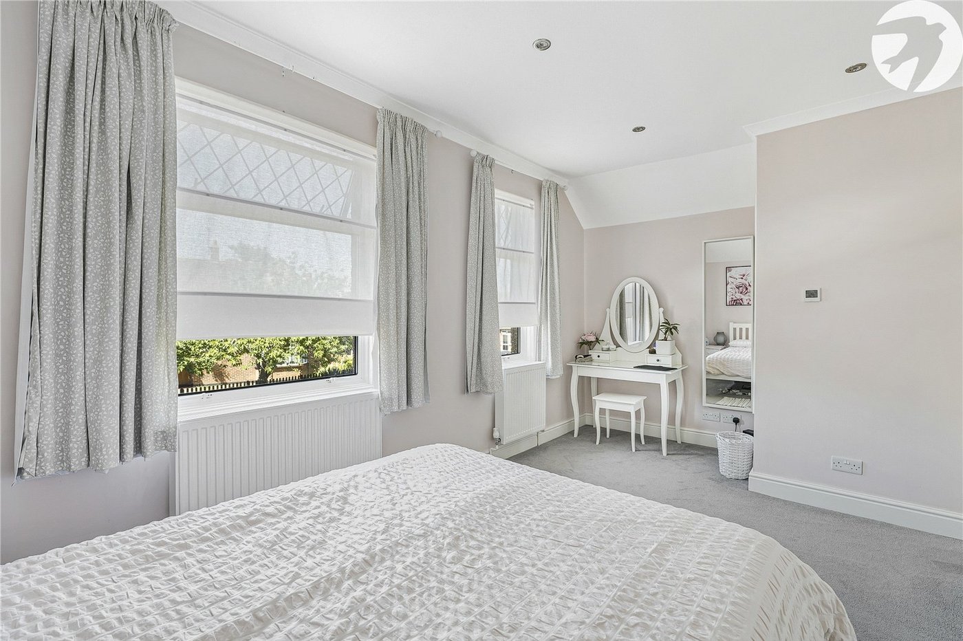 2 bedroom house for sale in West Dartford | Robinson Jackson
