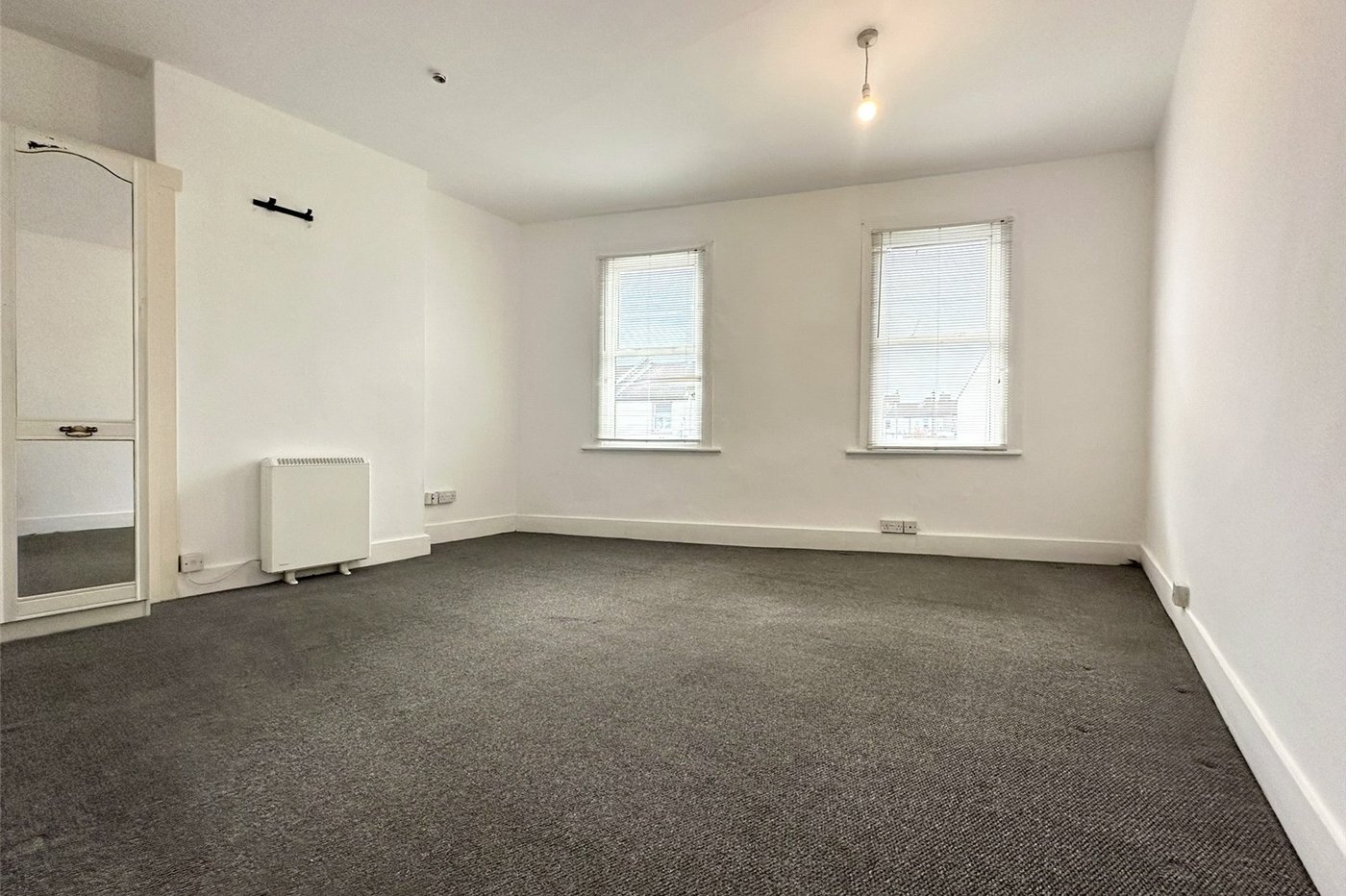 3 bedroom house for sale in Swanscombe | Robinson Jackson